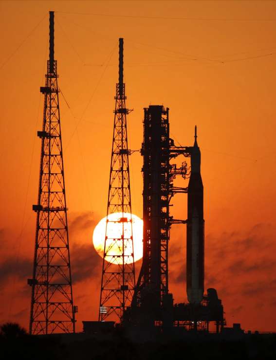 NASA Artemis Launches April 1: Which Space Exploration Stocks Offer Investment Opportunities? - Article cover image